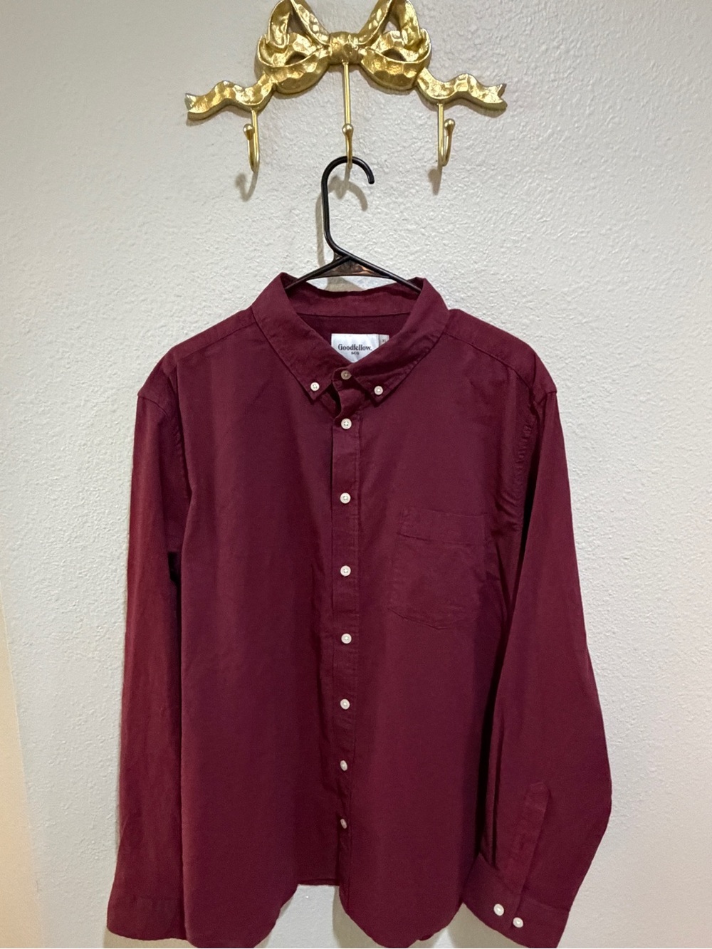 Goodfellow & Co Men’s Burgundy Long-Sleeve Button-Down Shirt
